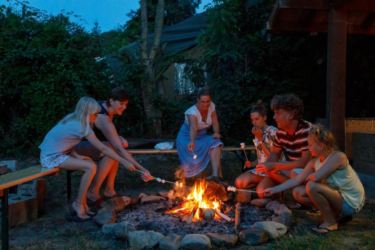 Camping Village Sy Ferrières Esterno foto
